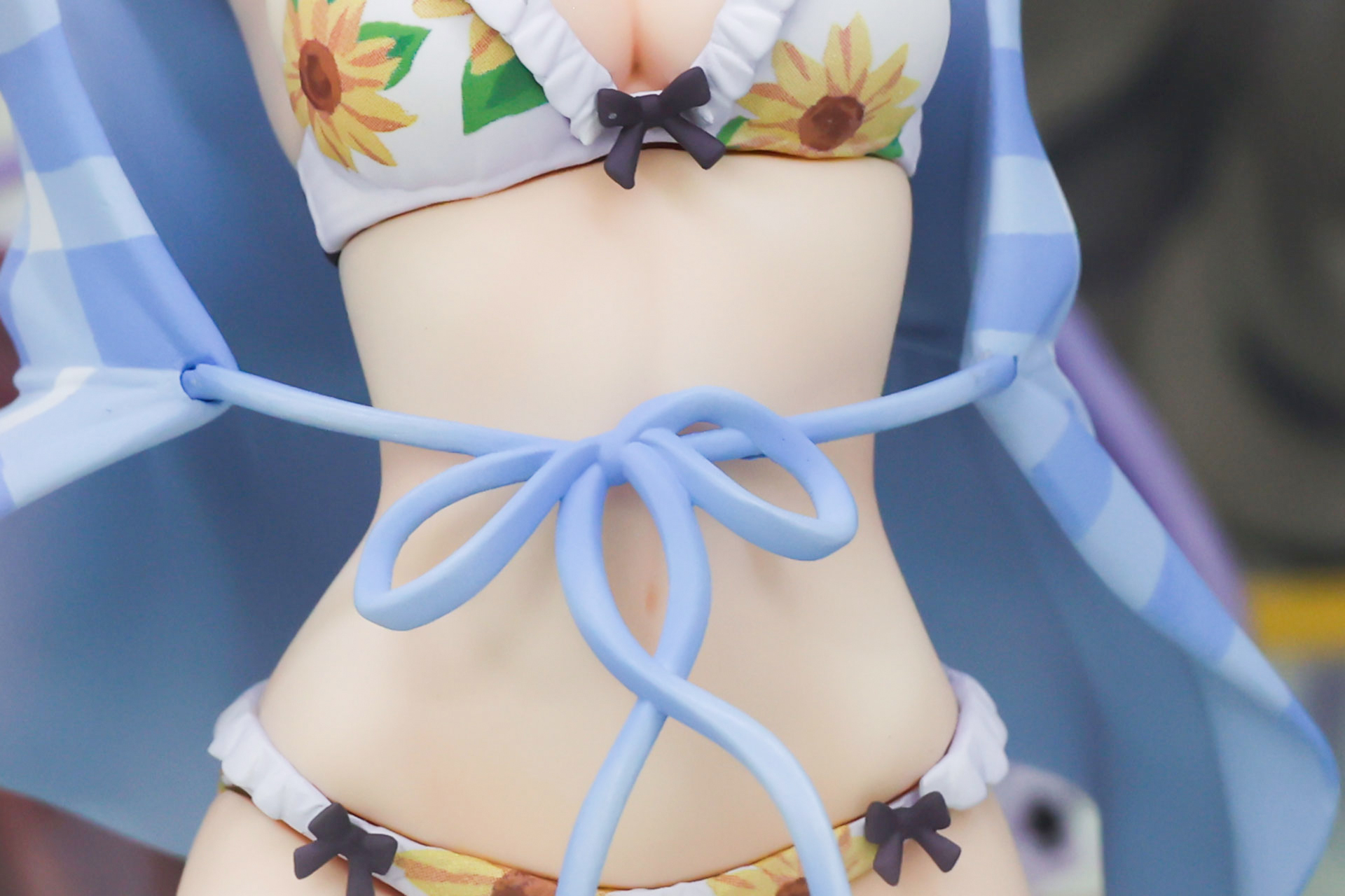 スタイルの良さもよくわかる