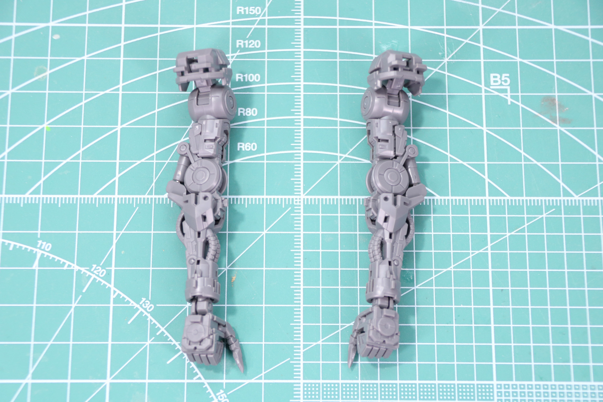 腕部組み立て
