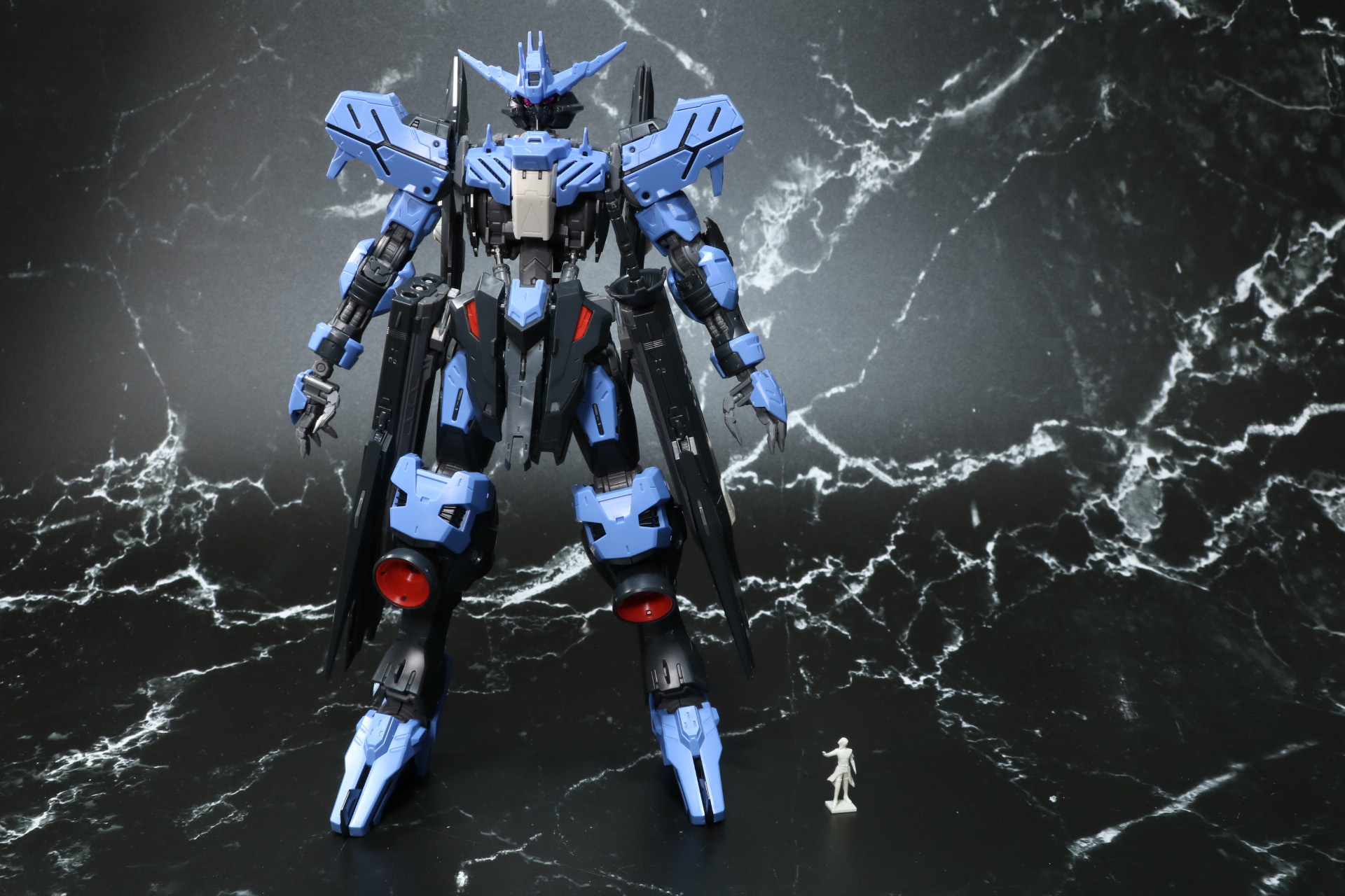 「MG 1/100 ガンダムヴィダール」との比較