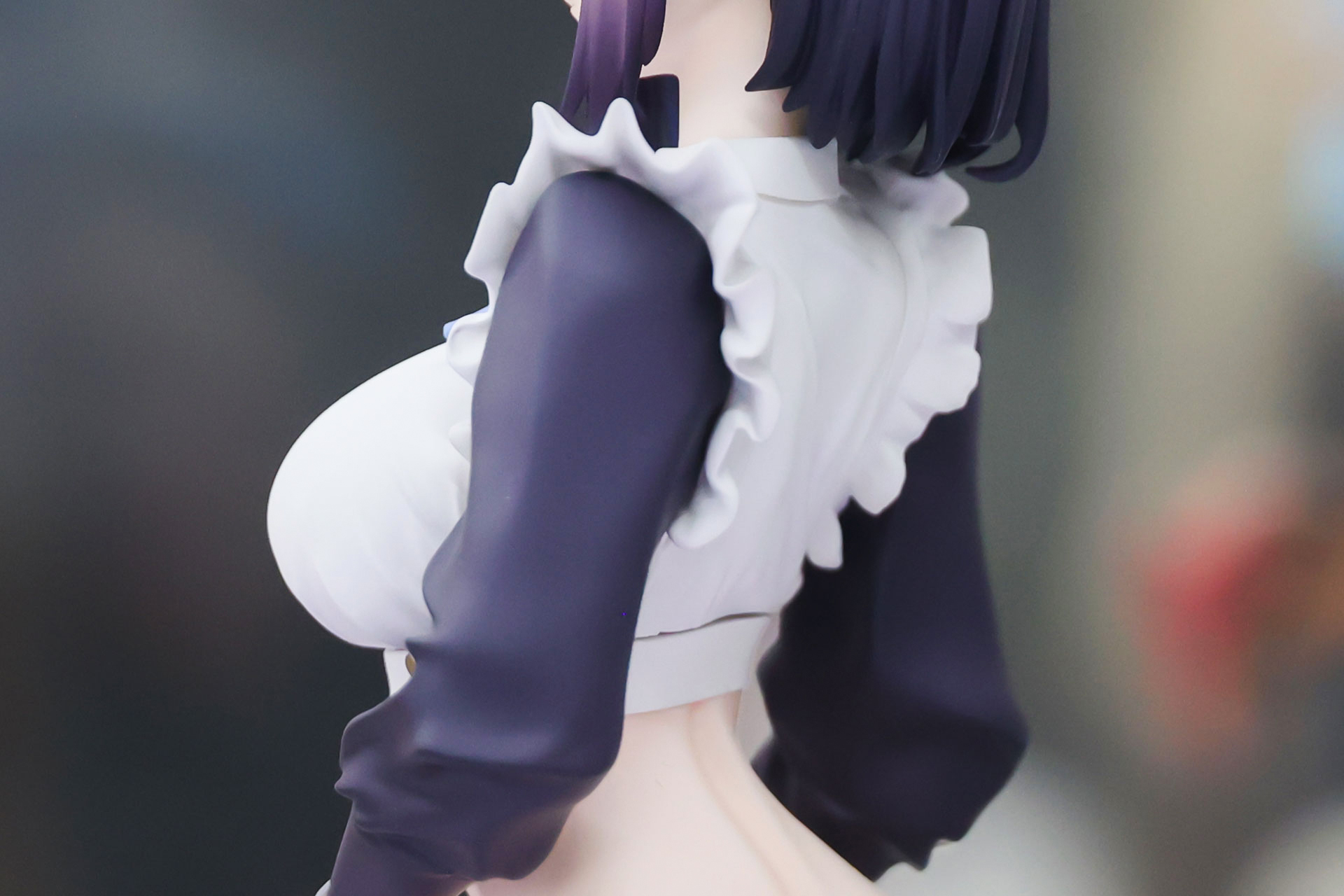 フリルなど細かく作り混まれている