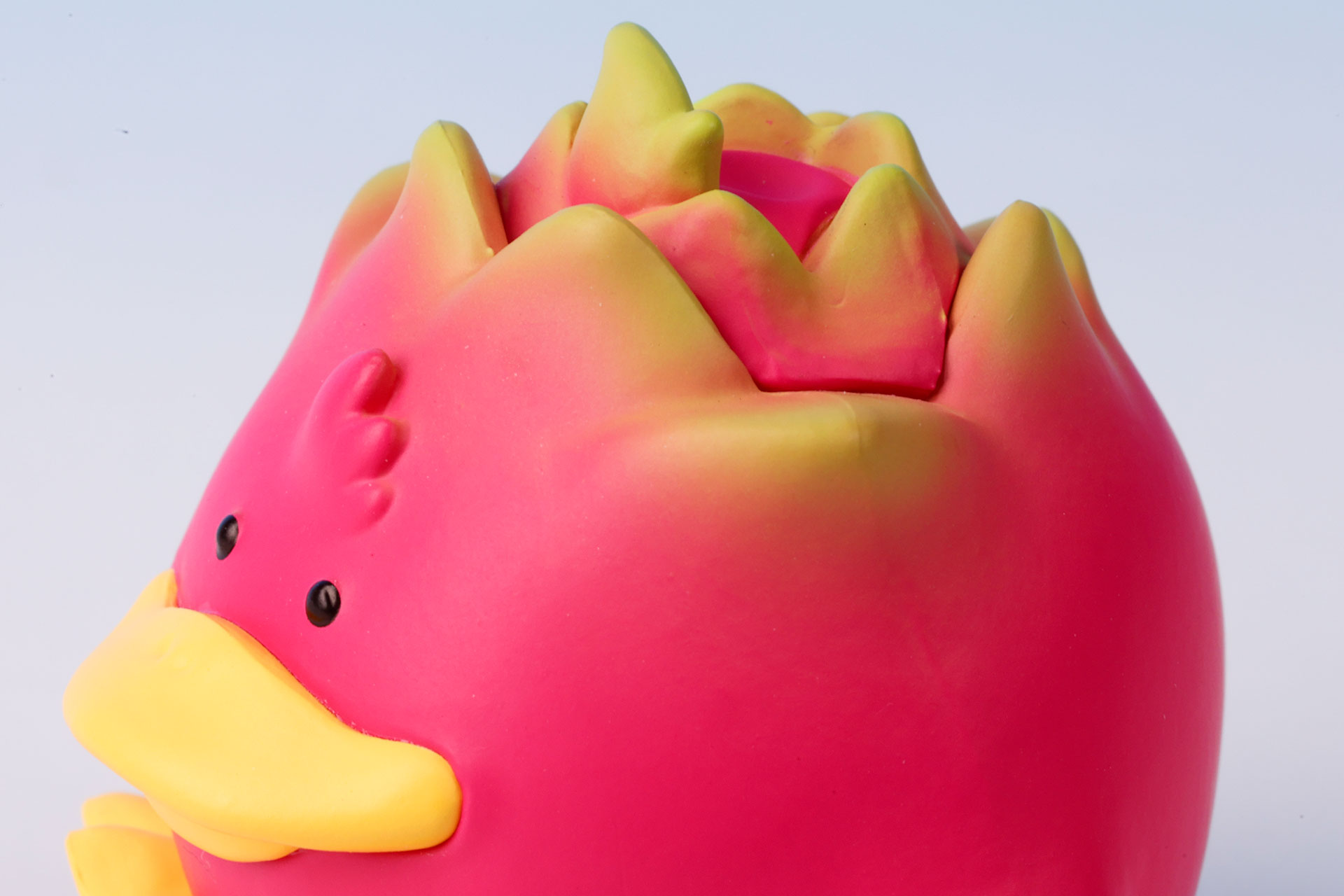 独特な形状をしたドラゴンフルーツの頭部