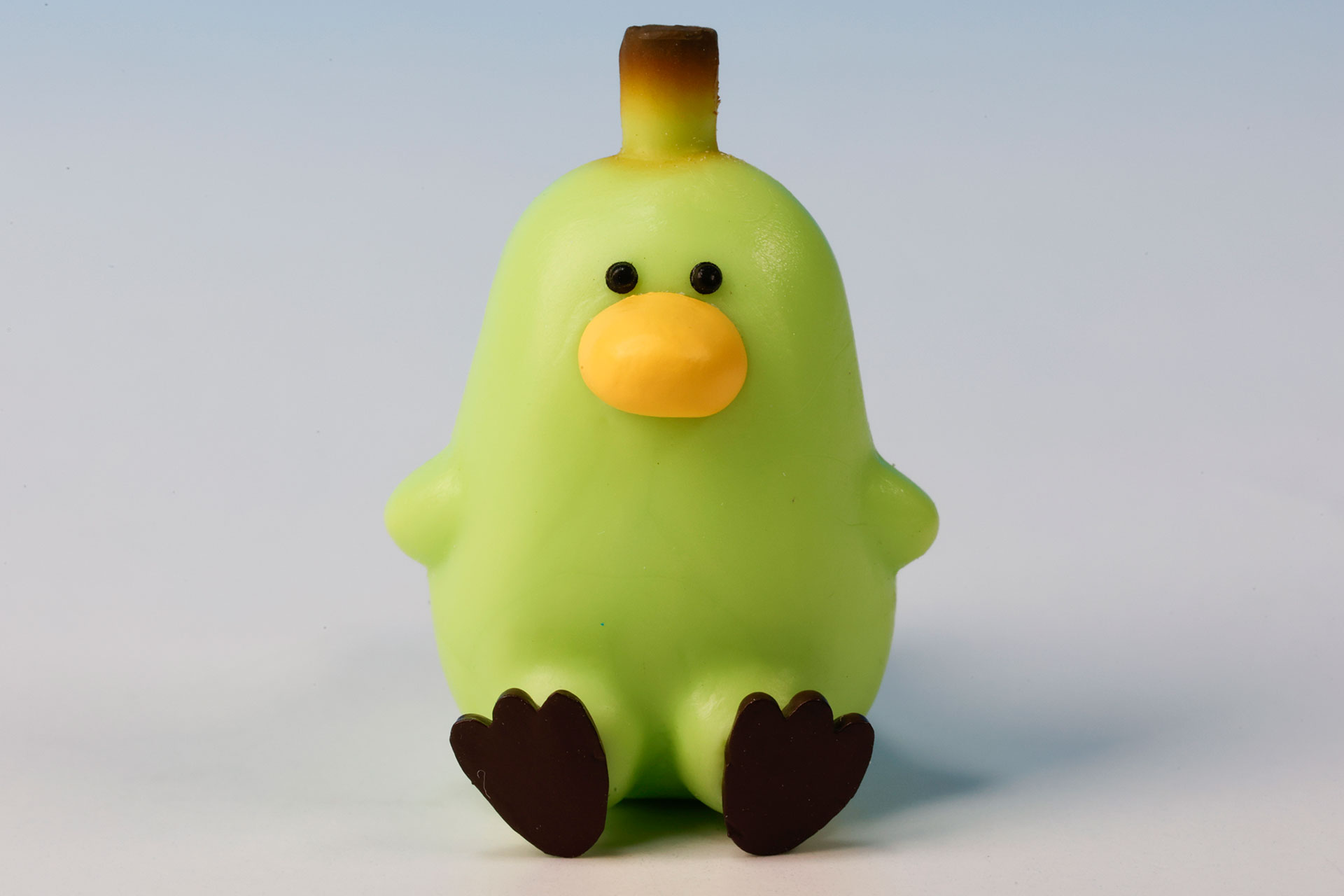 正面からだとちょっと変わったキャラクターに見える