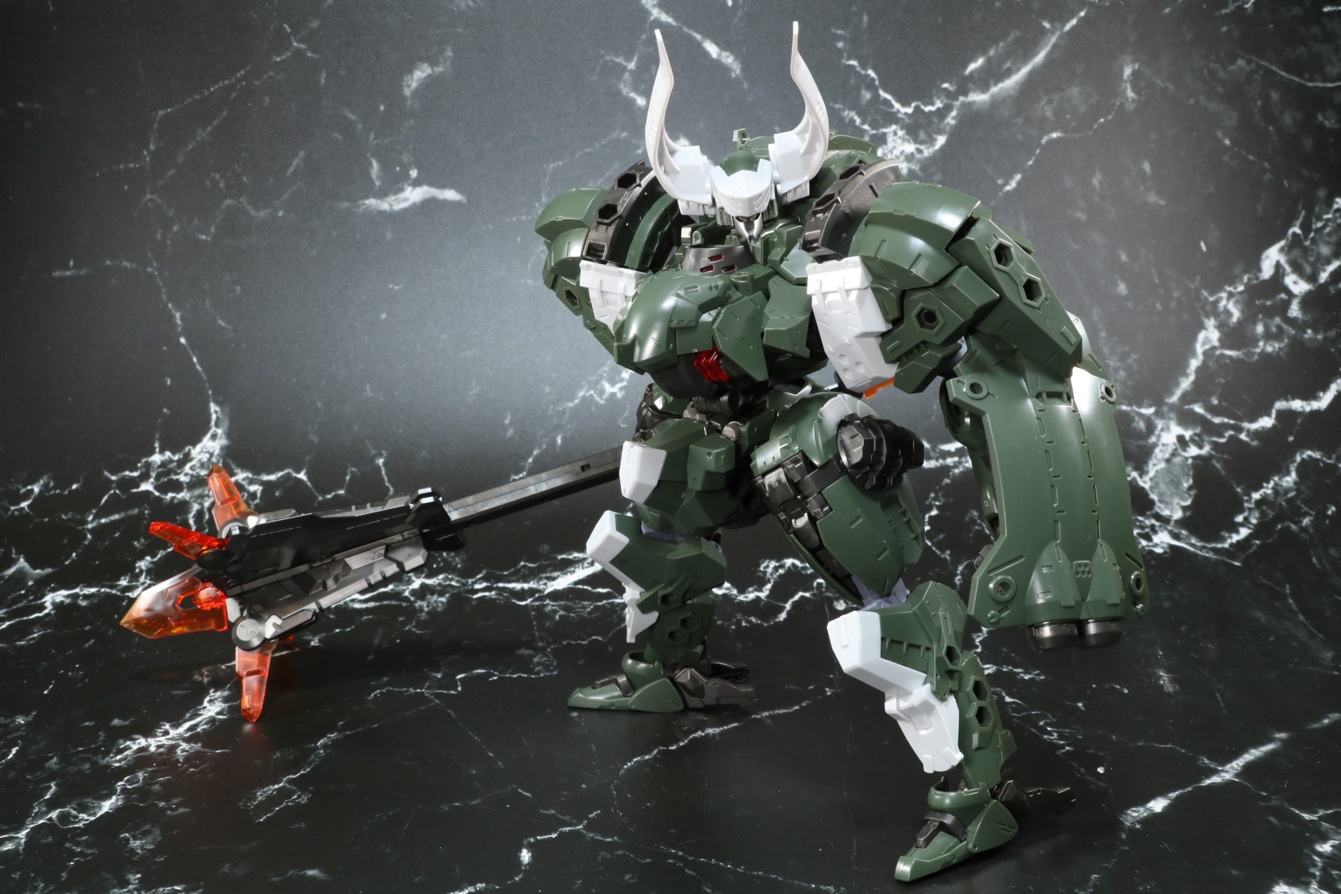 デストロイザッパーを手にするだけで迫力が増す