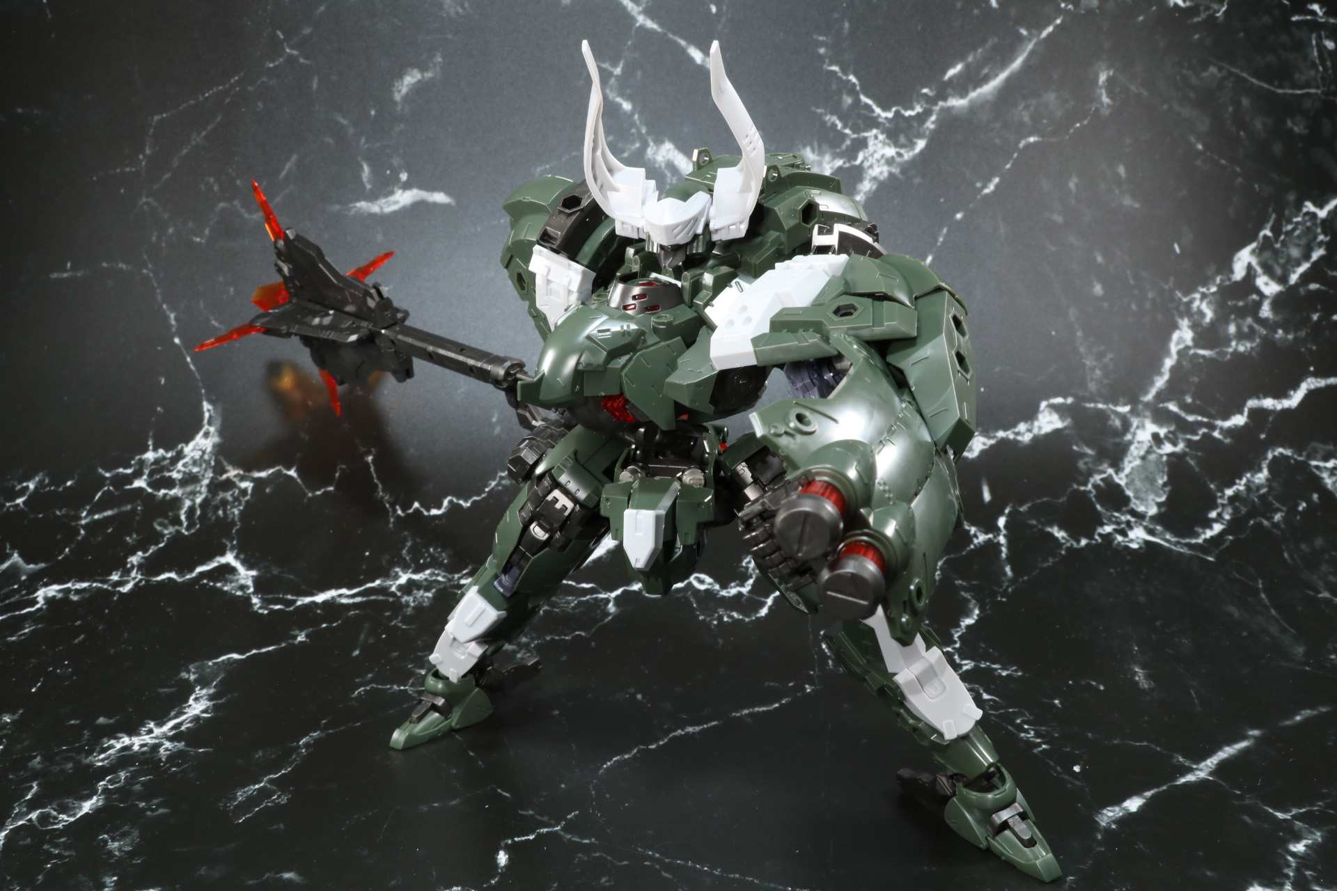 シールドに仕込まれた2連プラズマインパクトを至近距離で発動