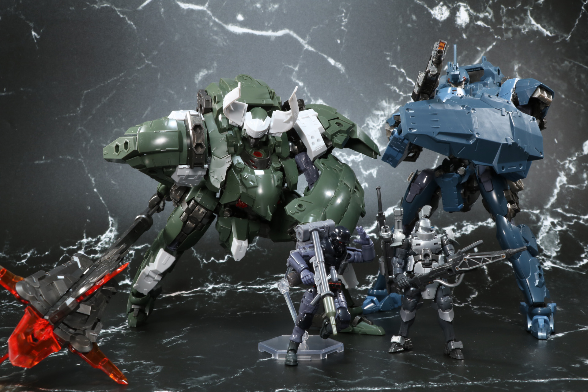 別売りのヘキサギアと並べることで部隊を結成