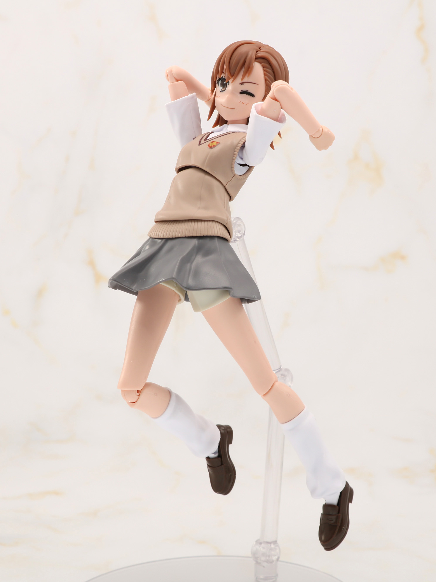 躍動感あるポーズも楽しめる