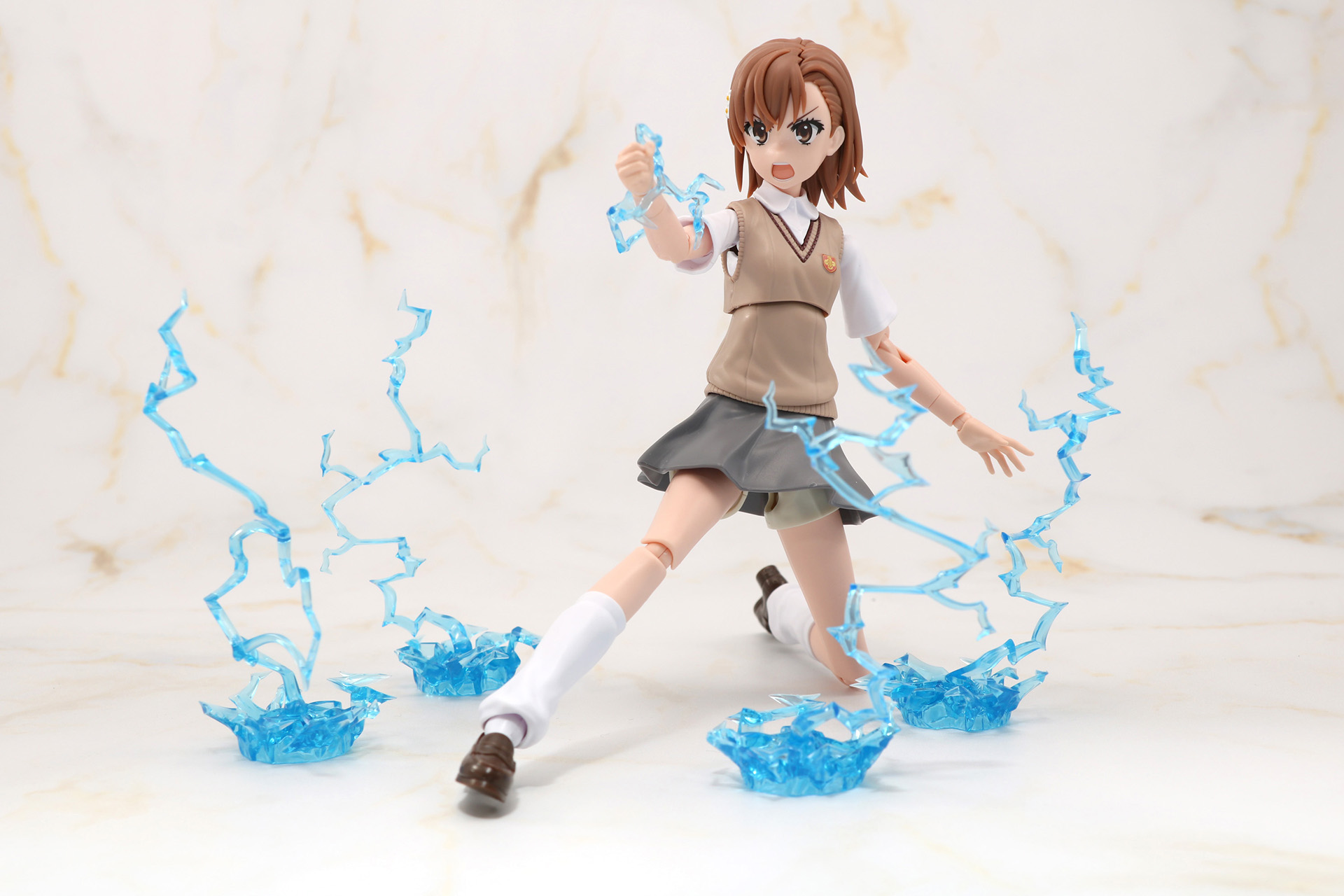 周囲の放電現象も表現できる