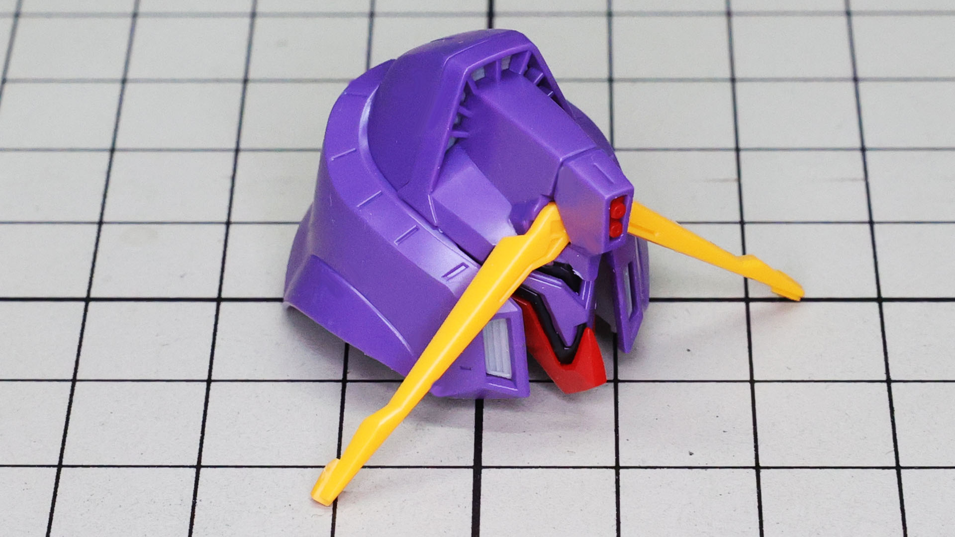 収納時にアンテナは下側へ回転可動します