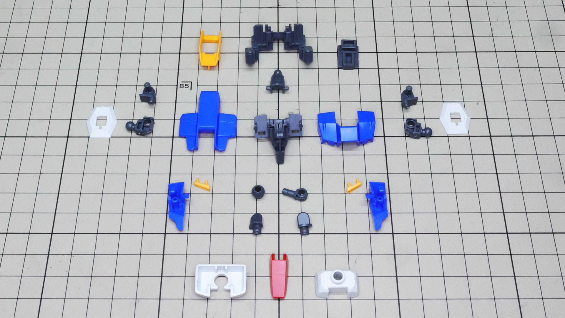 カラーごとに、なるべくパーツ数を少なく組みやすさを大事にするパーツ割が感じられます