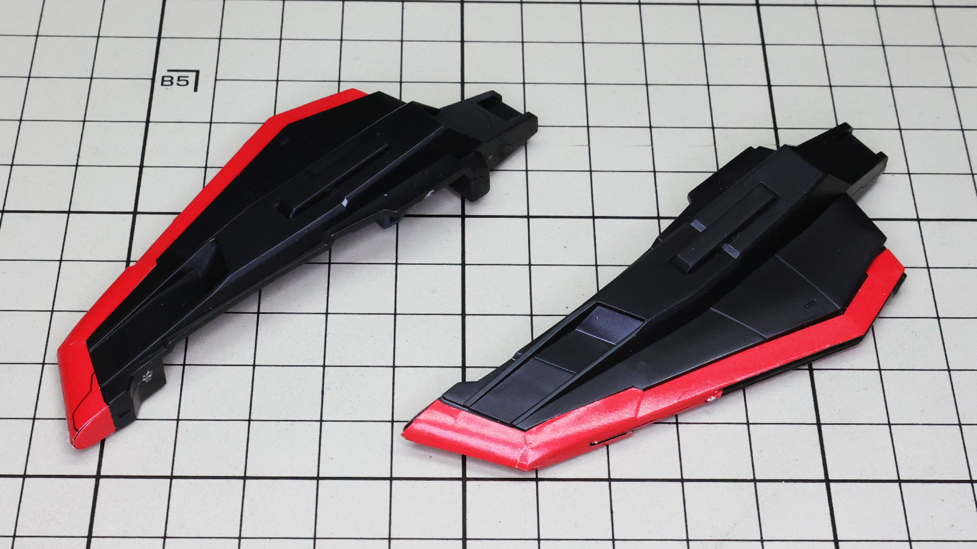 左右のウイングユニットが完成しました