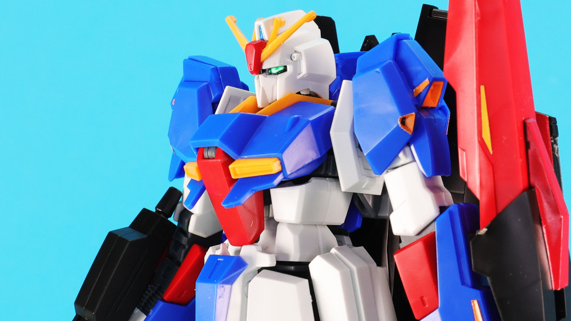 差し替え変形とすることでMS形態・WR形態の両方のプロポーションが充実！