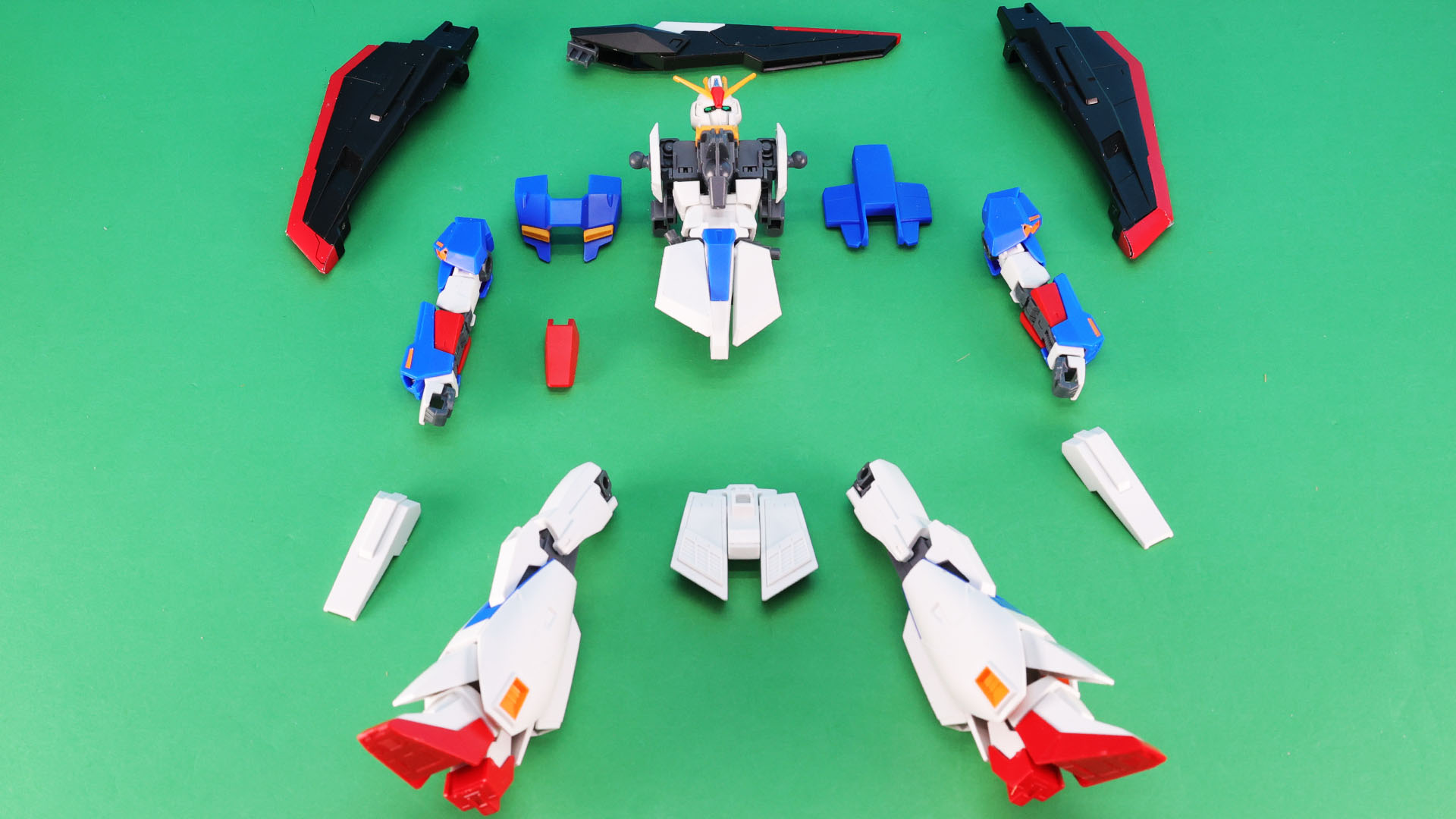 各パーツを取り外していきます