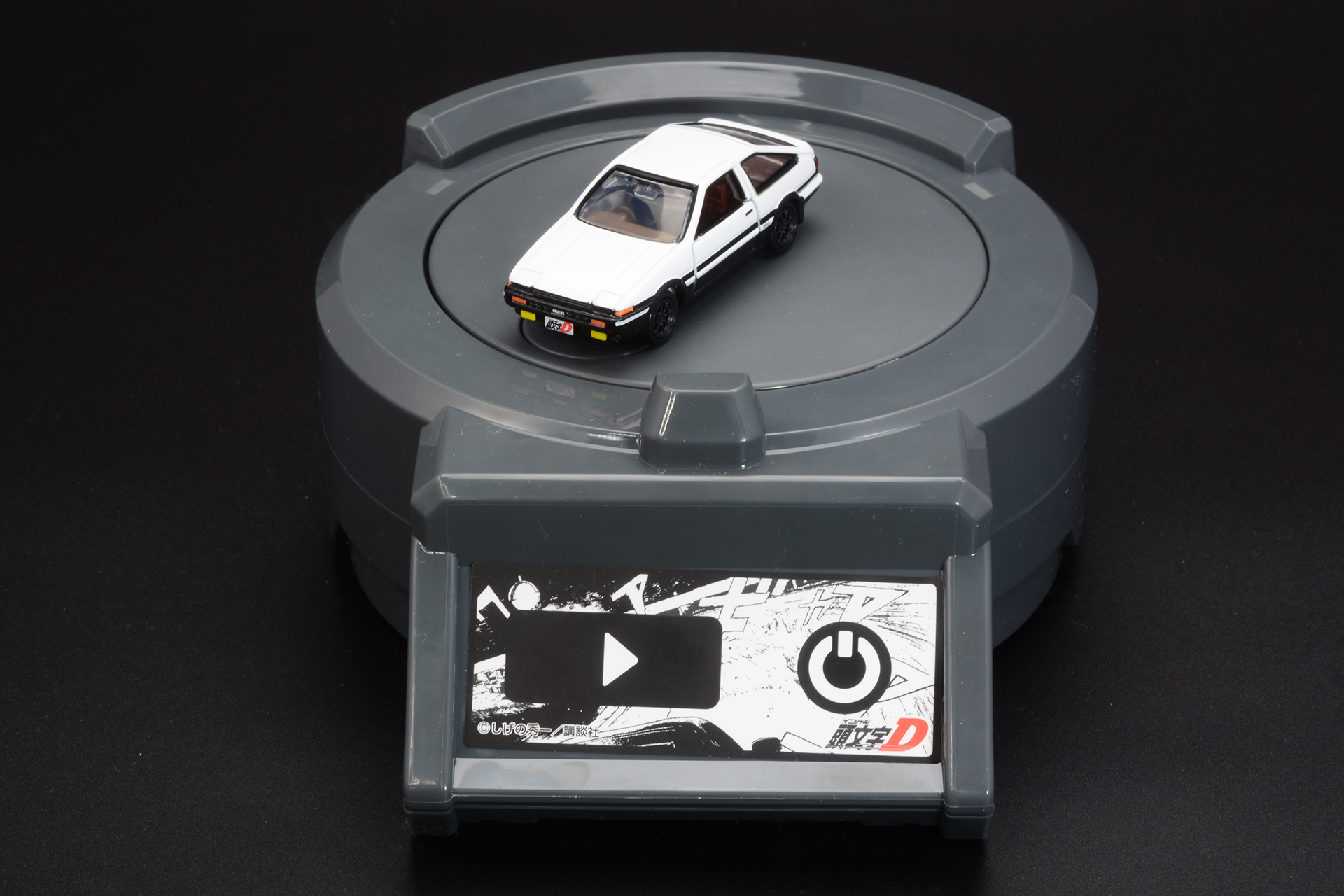 ハチロクを「DRIFT TURN STAGE」に乗せることで、華麗なドリフトアクションが楽しめる