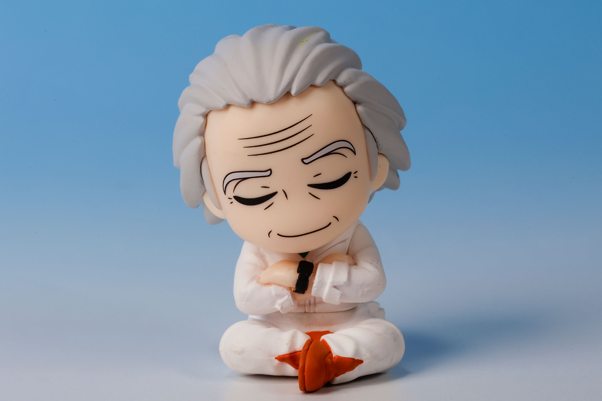 いかにも科学者といった風貌のドク