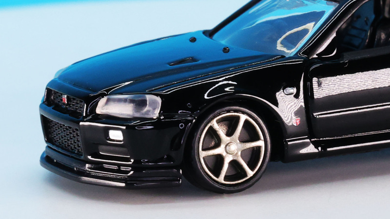 リアのタイヤフェンダーの盛り上がり！