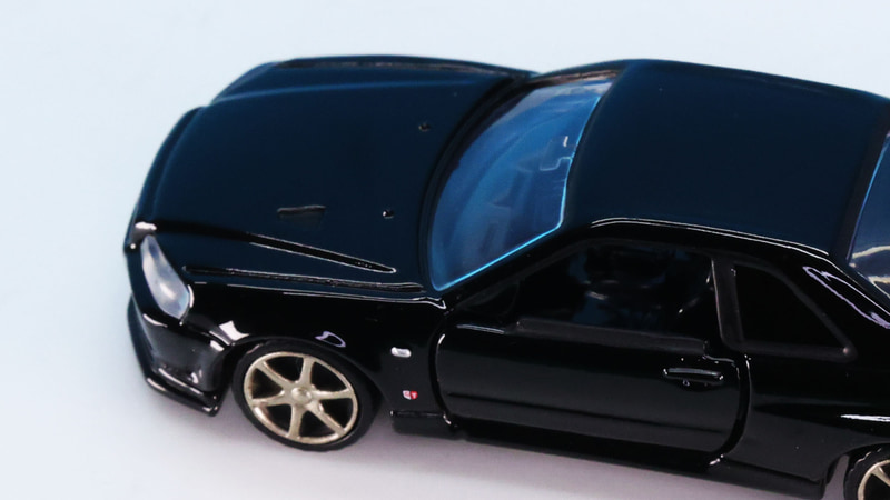 どっしりと重厚感のあるボディを正面からみても迫力があります