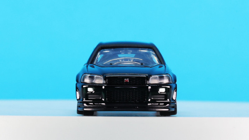 どっしりと重厚感のあるボディを正面からみても迫力があります