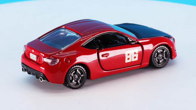 カーナンバー86は周囲をゴールドの縁取りに！神15の証！