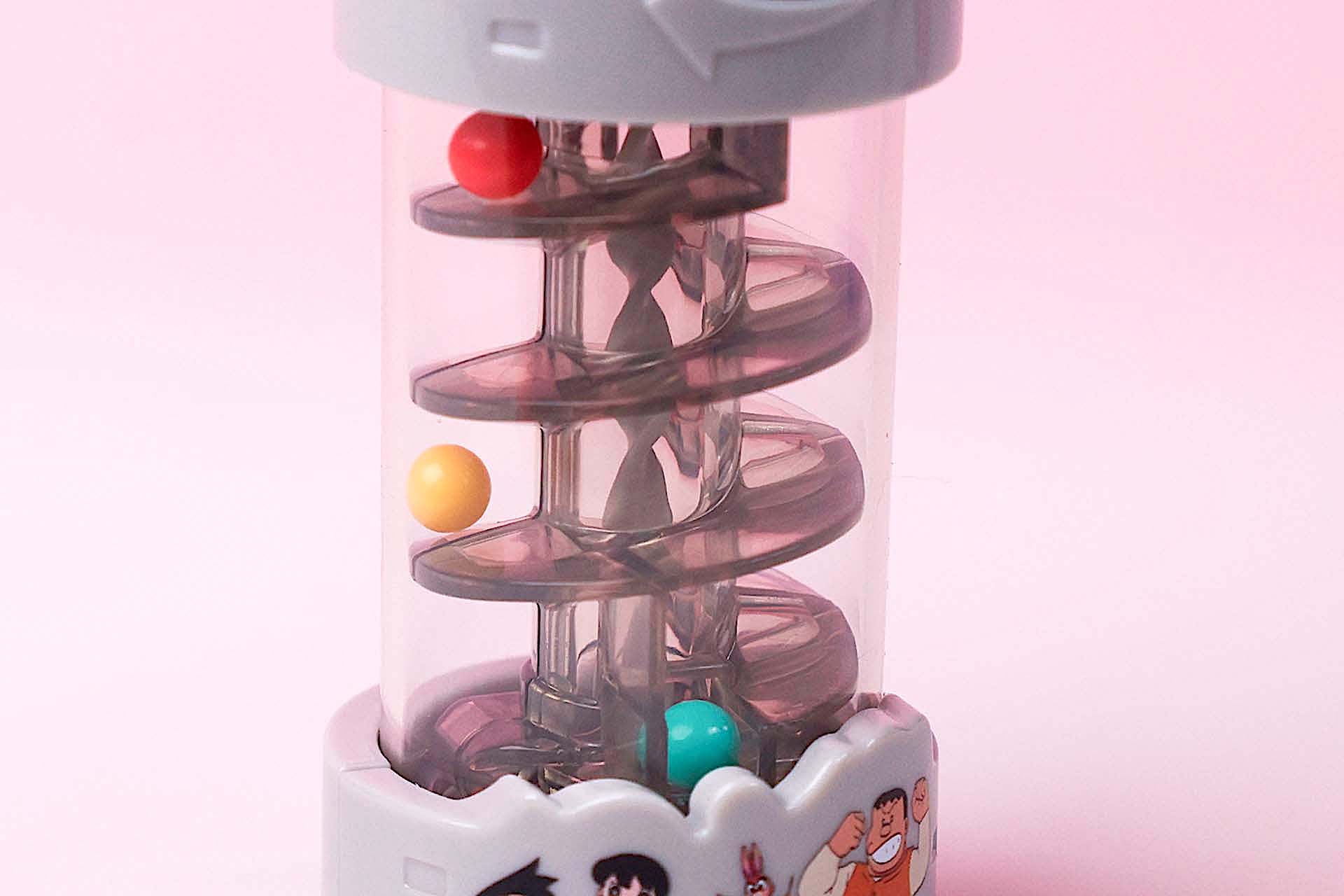 中のビーズが動いていく様子が面白い