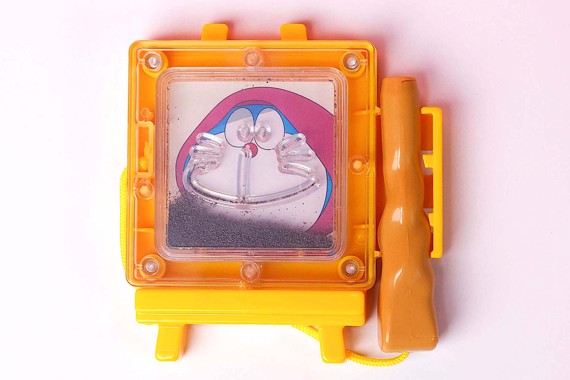 おもちゃの表面