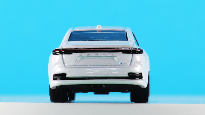 とても乗り込みやすそうな4枚ドア