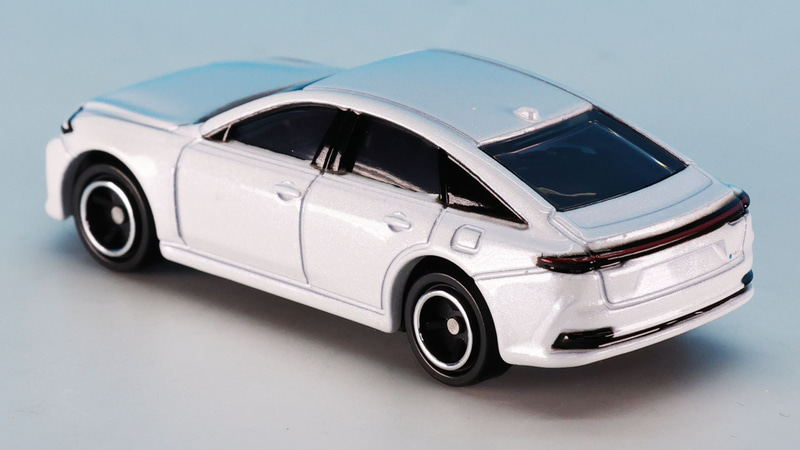 各部の灯火類も塗装で再現されます