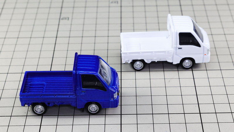 リア：広い荷台が使い勝手がよさそう