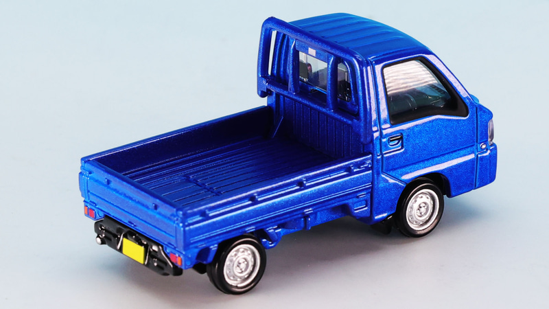 荷台のリブもくっきり表現されています