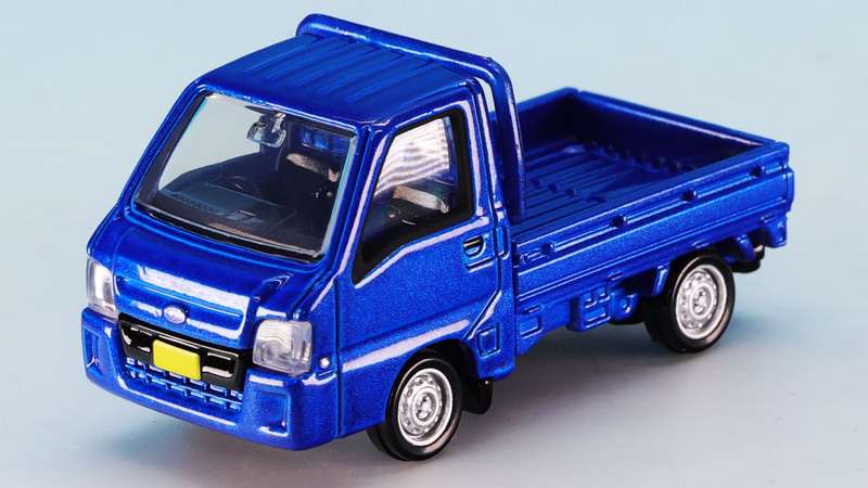 ブルーが何ともいい色です！