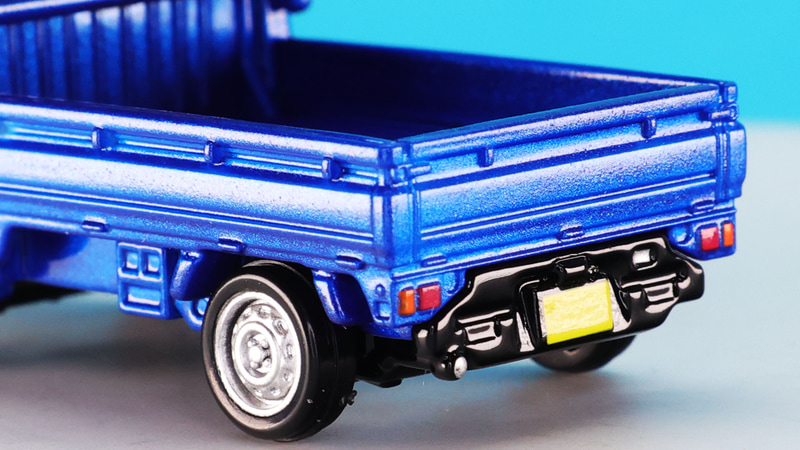 それにしても美しいブルーです！