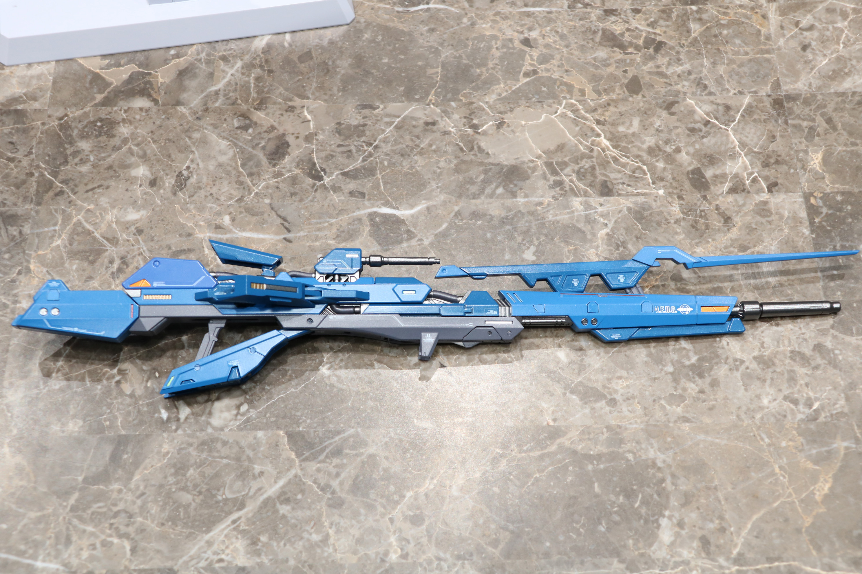 各部展開でシルエットも大きく変化<br />※画像は試作品を使用しています