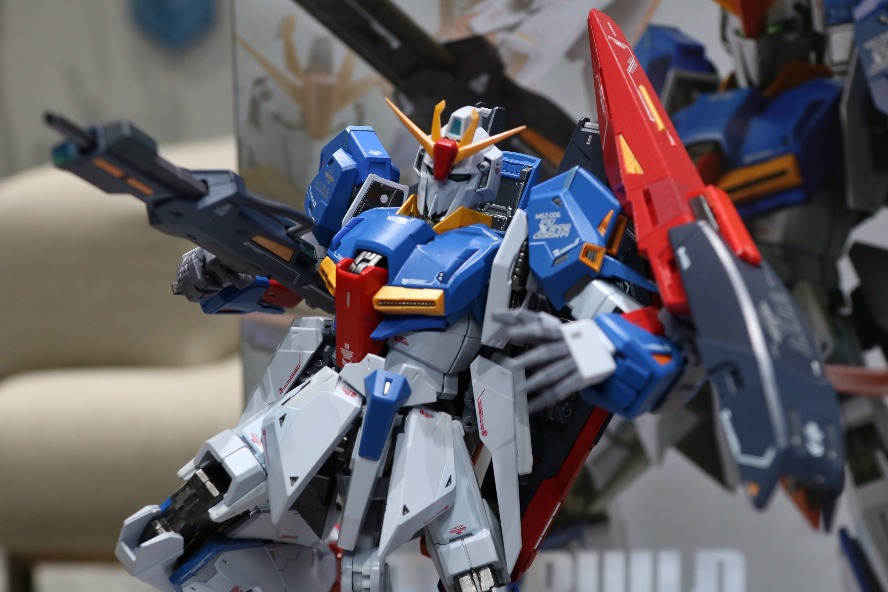 オーソドックスでありつつ新しい「ゼータガンダム」デザインを追求<br />※画像は試作品を使用しています