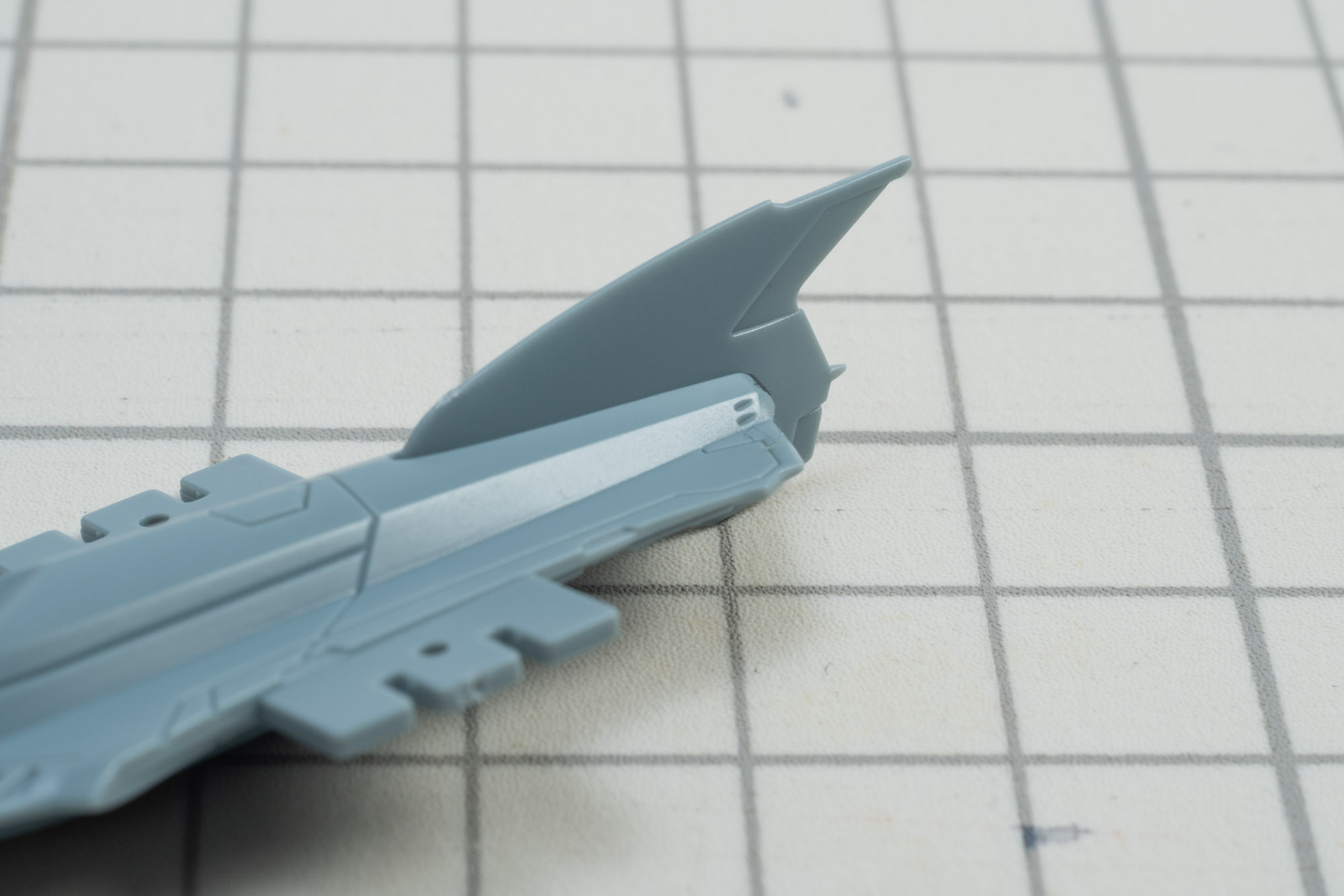 尾翼の差し込みが甘くなるのでしっかりと奥まで差し込む。