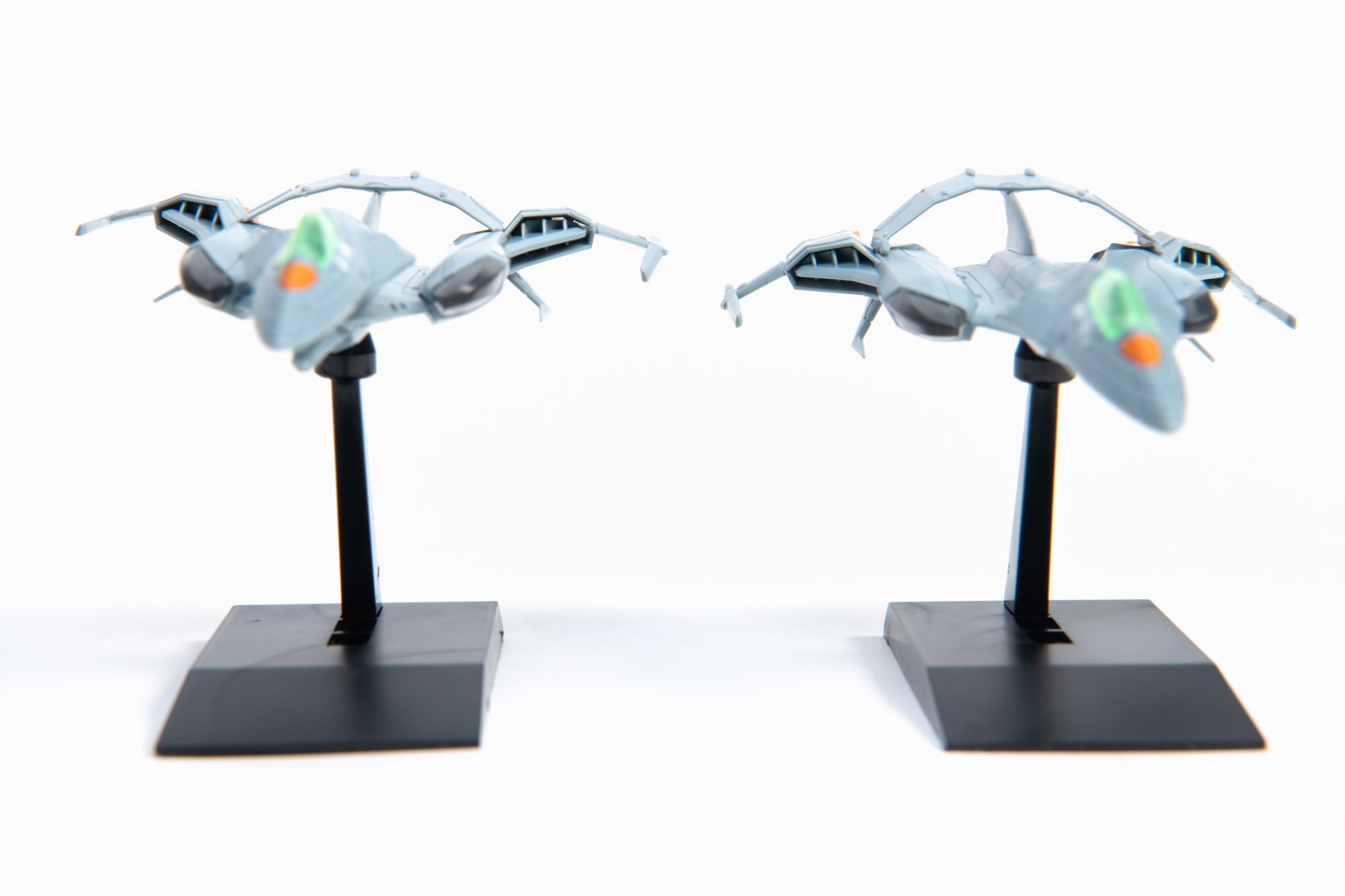 全長だけでなく、主翼の角度にも変化がついている。この微妙な角度の変化だけでも見た目にアクセントを加えてるように思える。