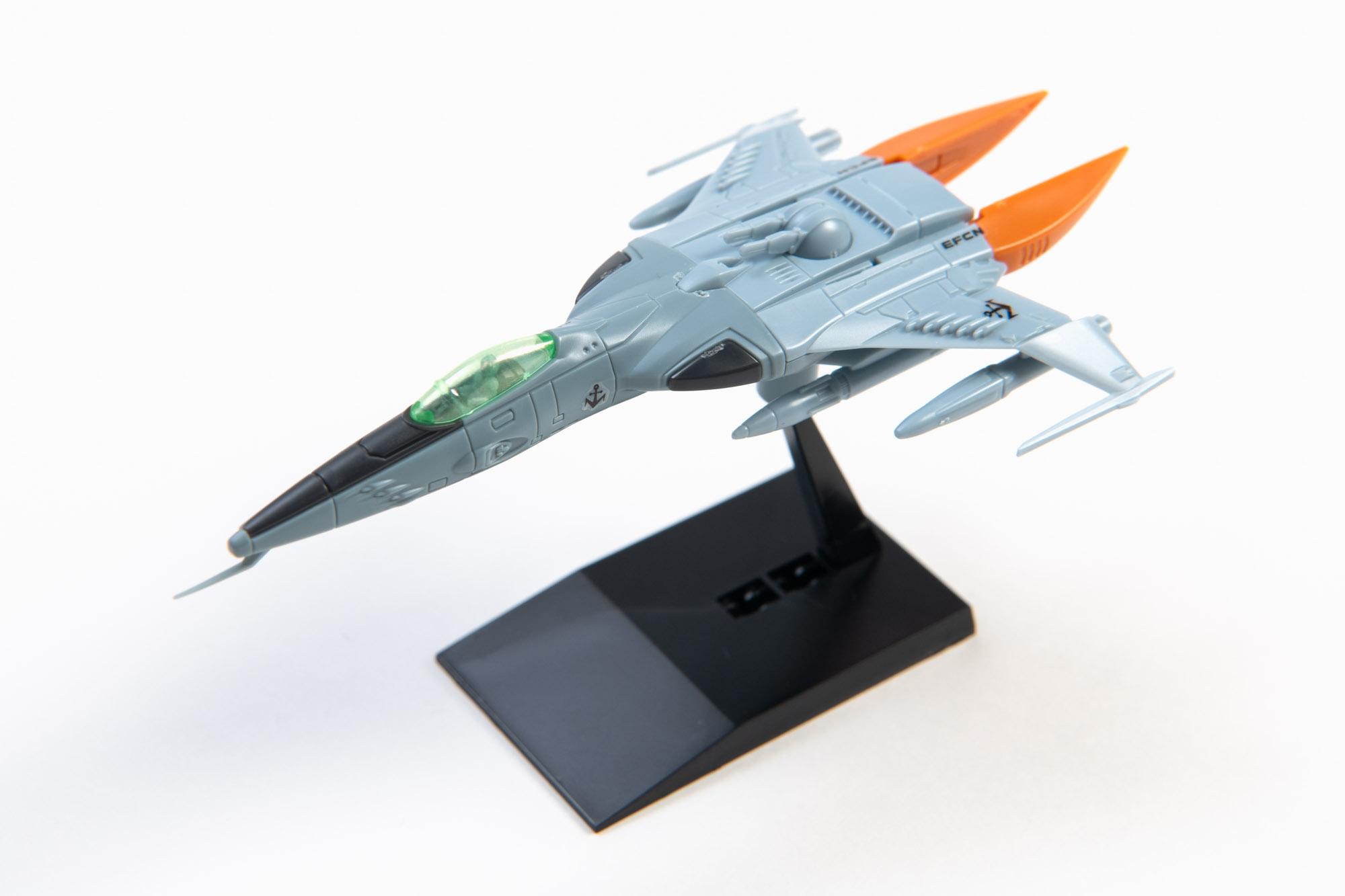 まずはコスモタイガーIIの全景。シールのディテールアップは見事だと感じた。