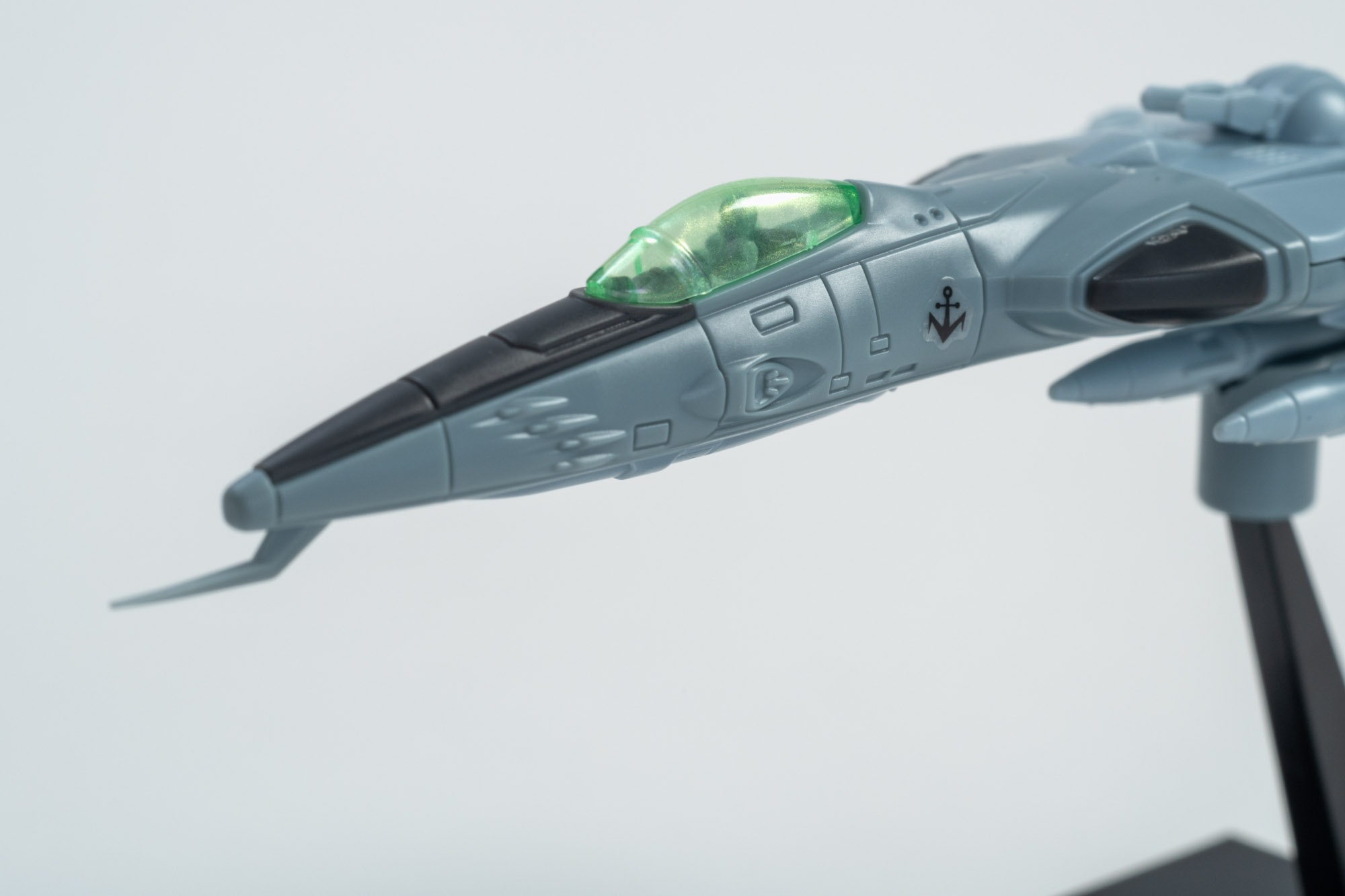 機首部分の細かい作り込みには惚れ惚れしてしまう。