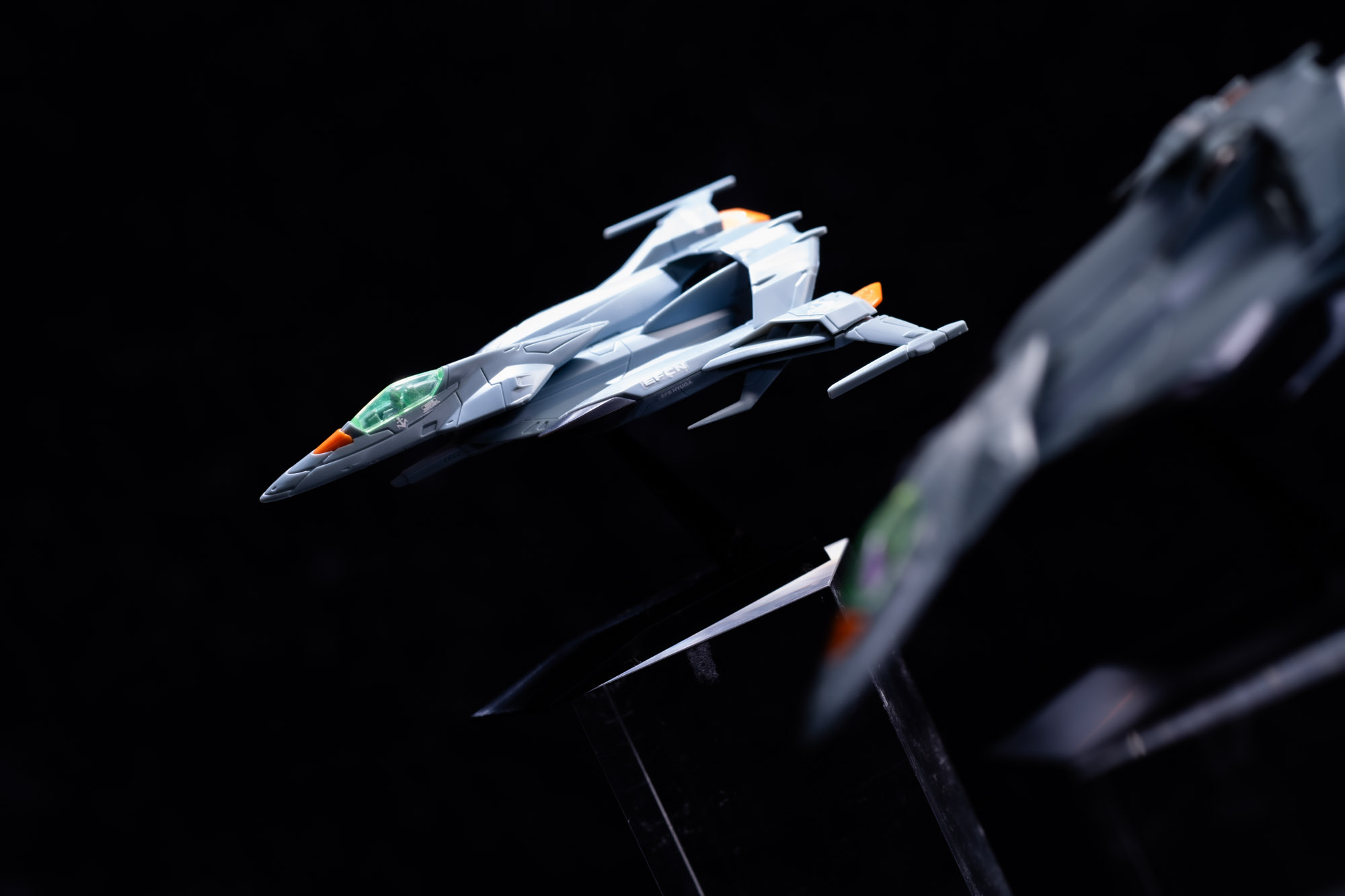 高速機動モードにフォーカスして角度をつけて撮影。飛んでいるようないい角度にすることができた。