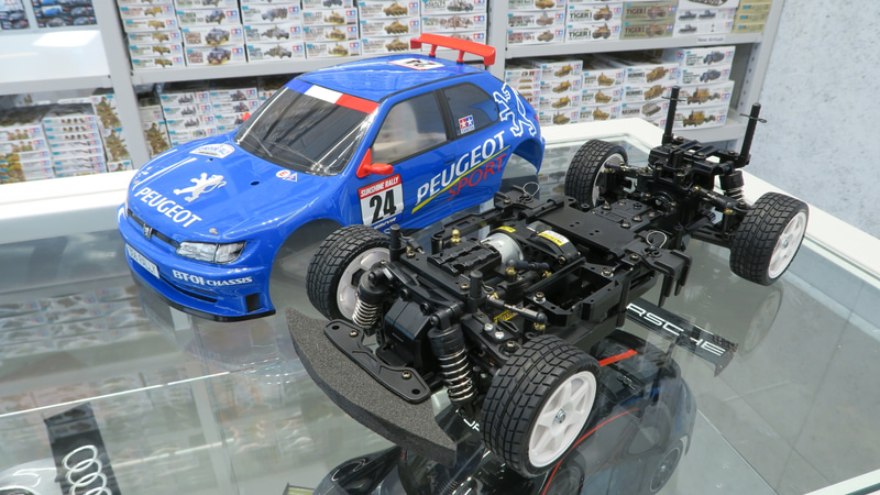 「1/10RC アプジョー 306 マキシ (BT-01シャーシ)」は4月19日発売予定。価格は21,780円