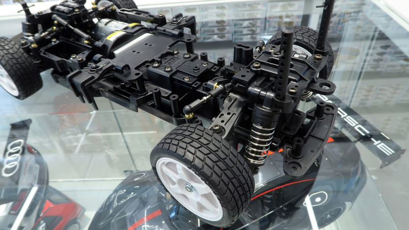 「BT-01」シャーシ※写真はRC装置未搭載の状態