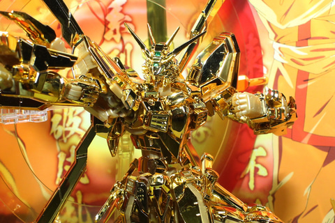 特別企画】全身が金色に輝く「RG 1/144 ガンダムベース限定 ゴッド