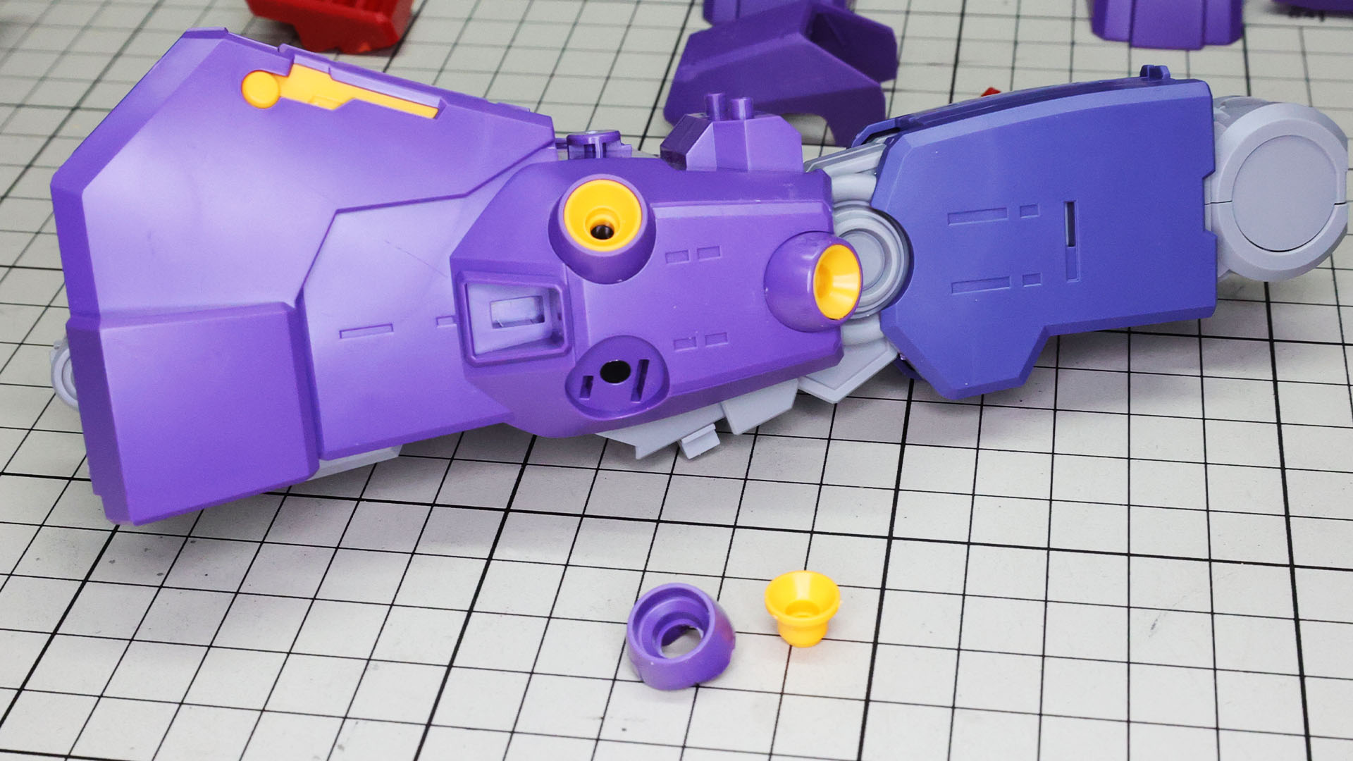 ノズルとカバーを組み込んでいきます