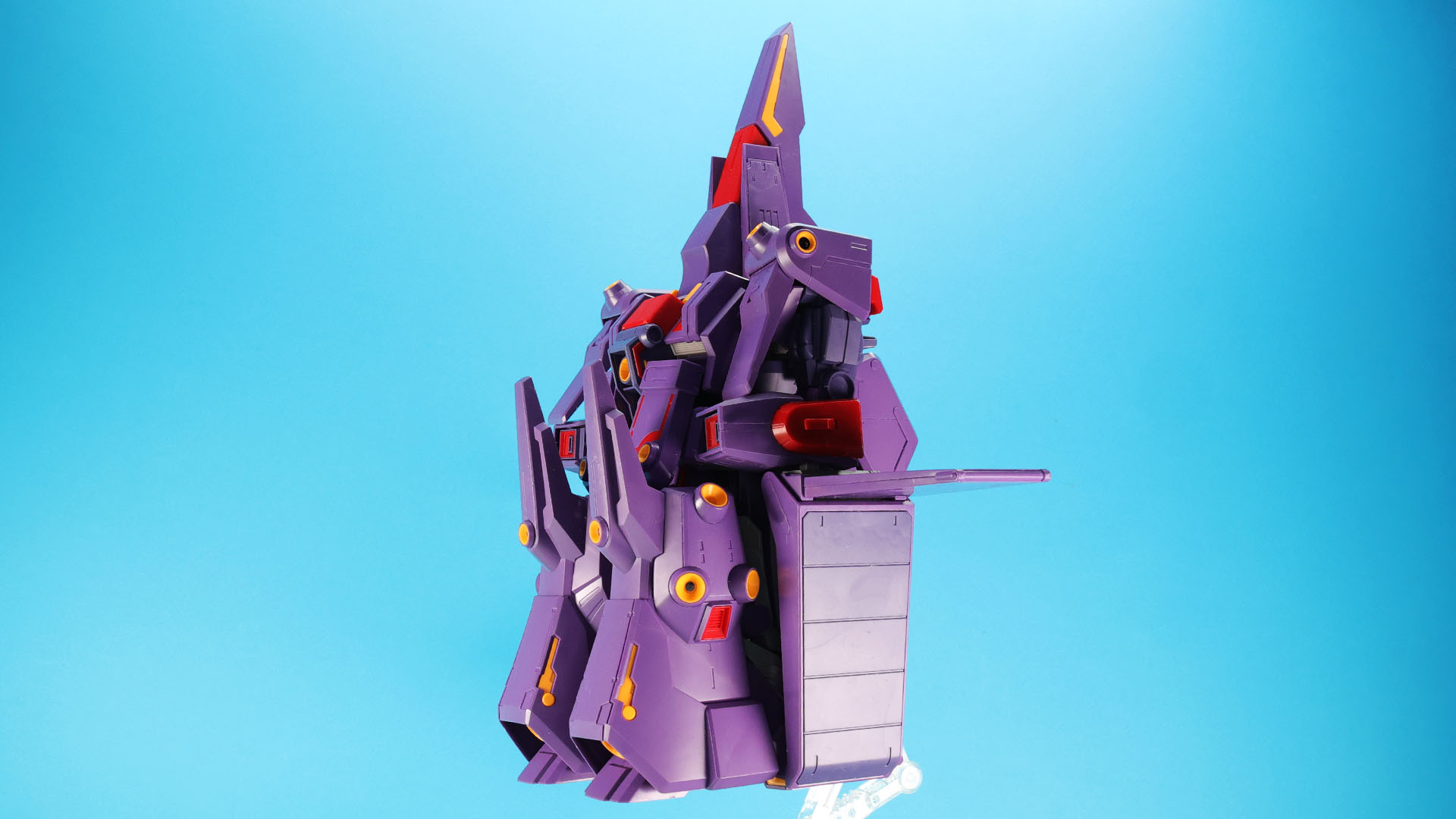 まさに移動要塞ですね