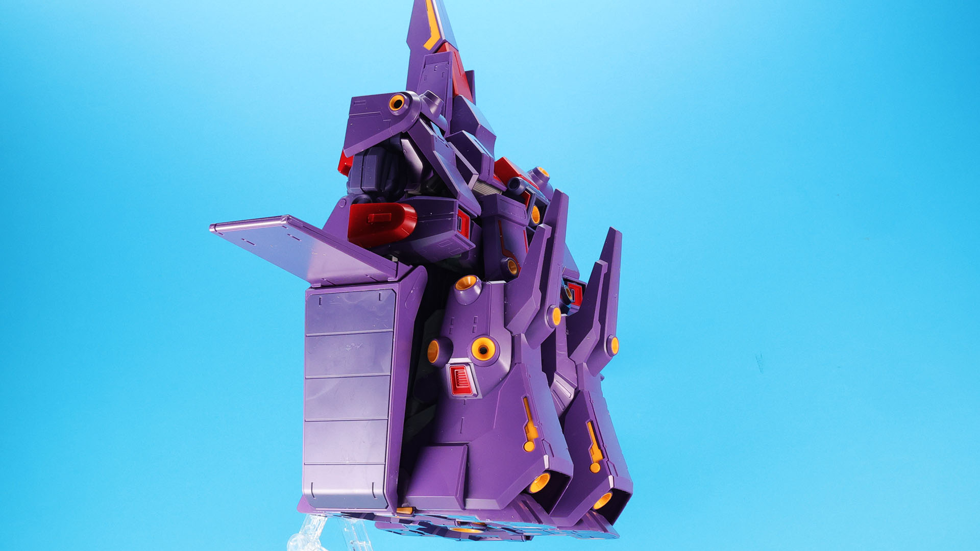 ビーム・ソードを取り付けることができます