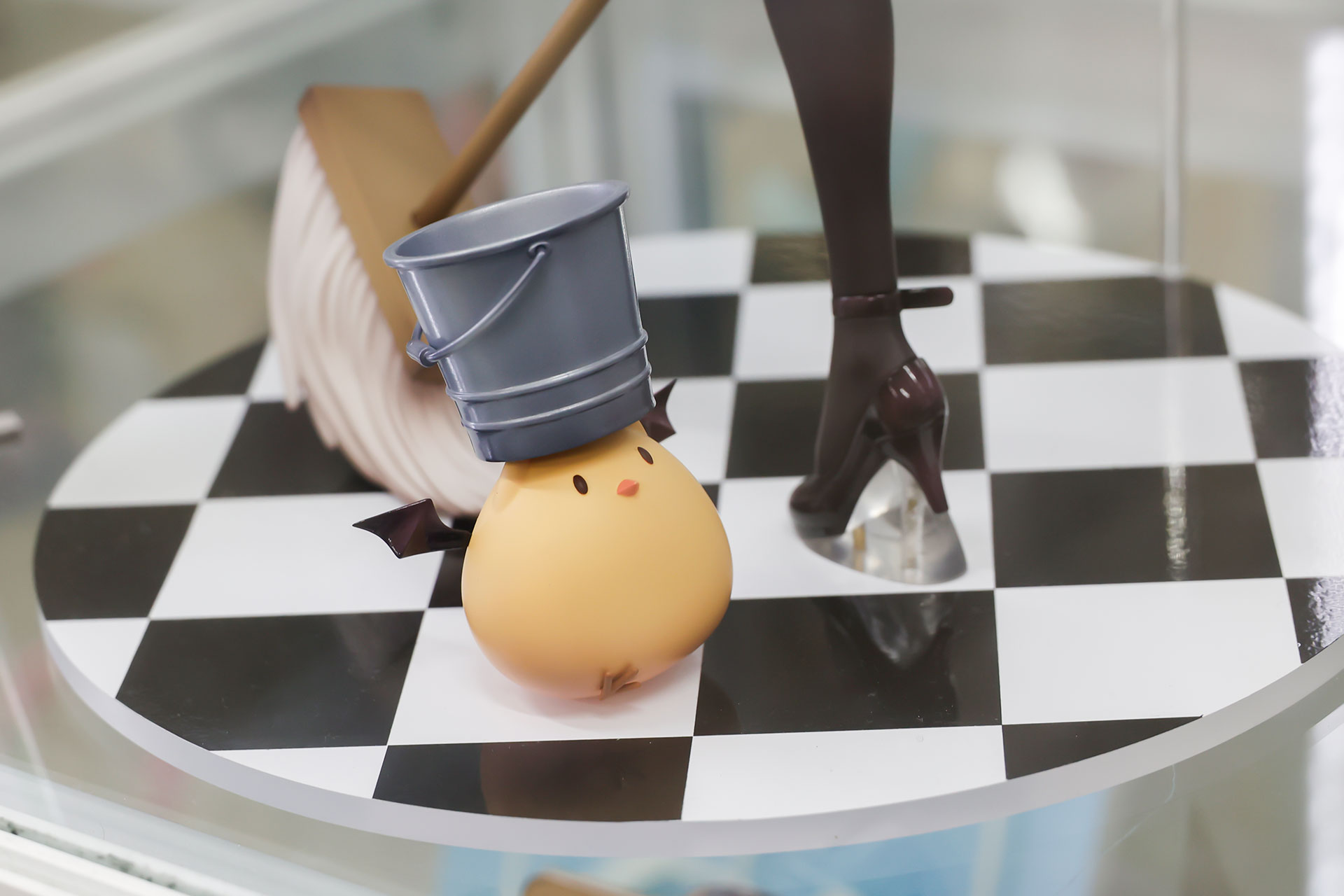 足元では饅頭も大活躍!?