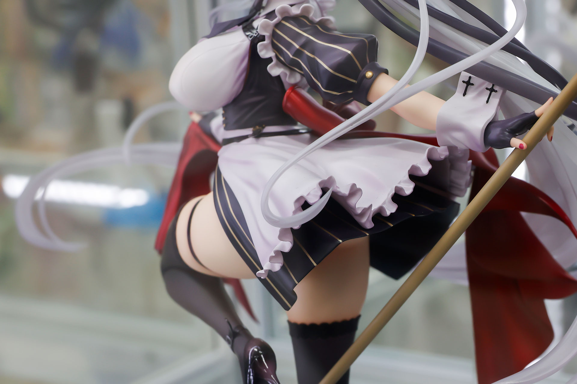 衣装にも動きが付けられている