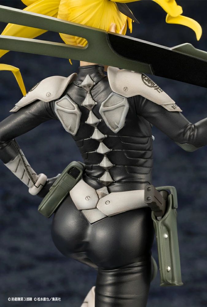 専用武器はキコルの身長以上の大きさがあり、大迫力の造形