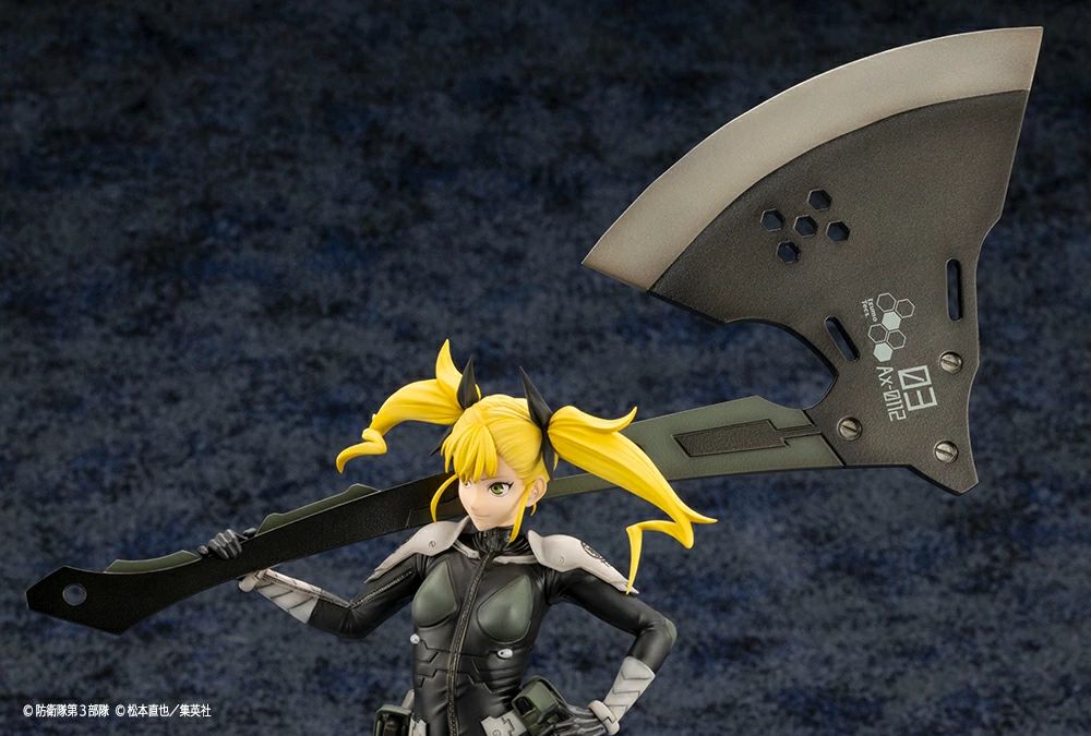 専用武器はキコルの身長以上の大きさがあり、大迫力の造形