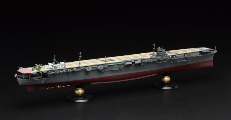 「1/700 FH17EX-2 日本海軍航空母艦 翔鶴 フルハルモデル (木甲板シール付き)」