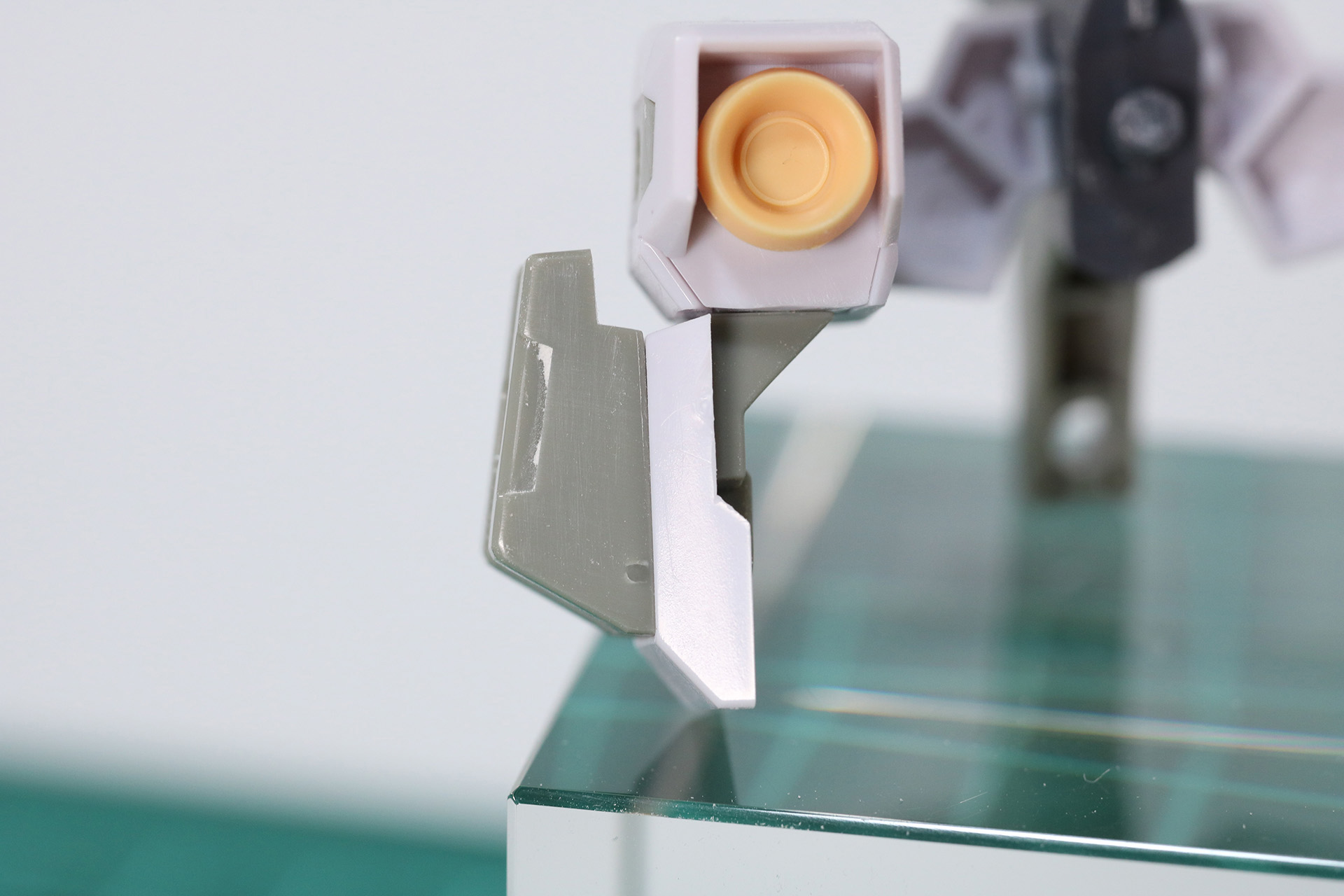 背部フレームの腰部パーツ