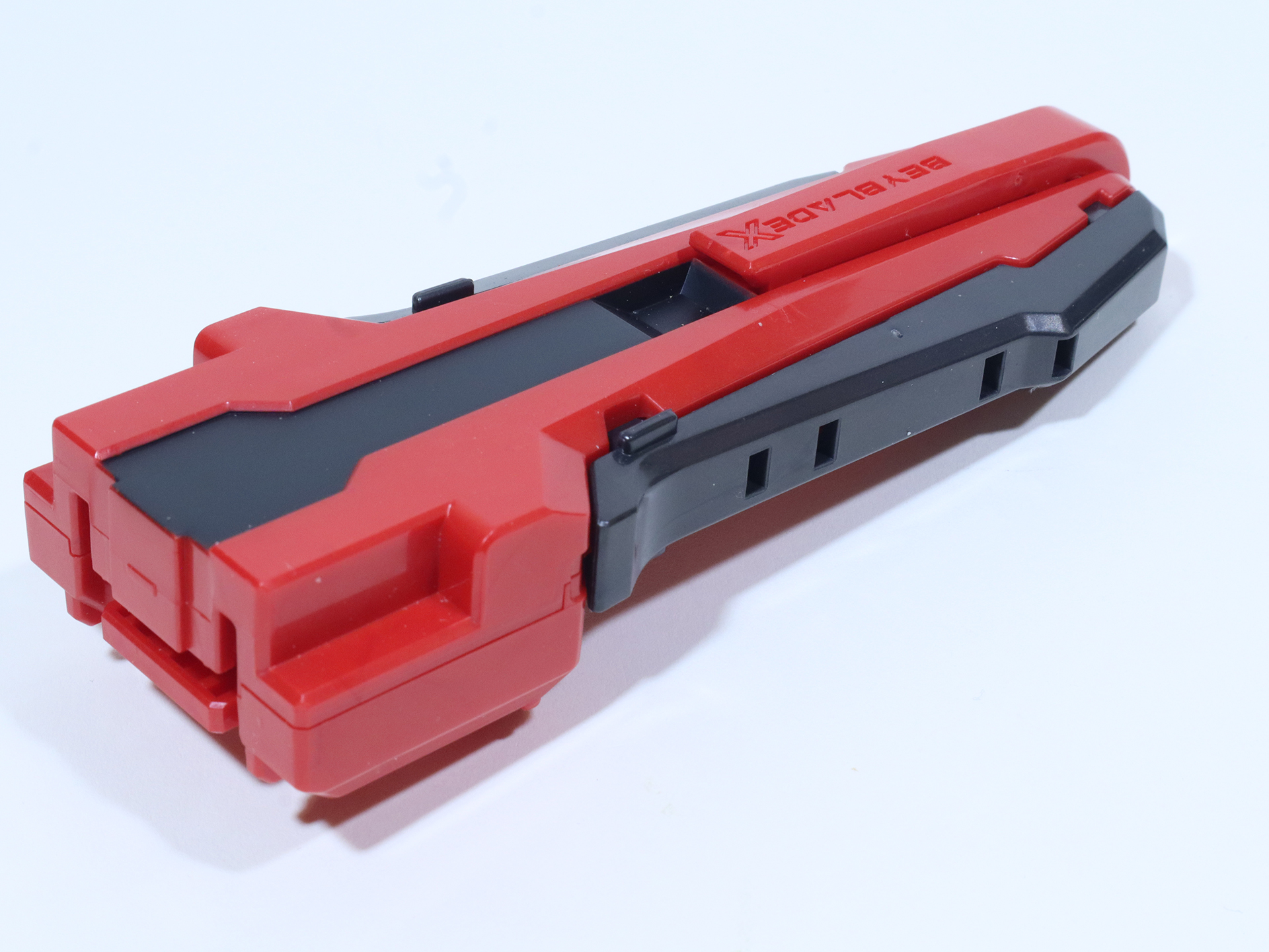 「カスタムグリップ」をランチャーに装着する事で持ちやすさが向上する